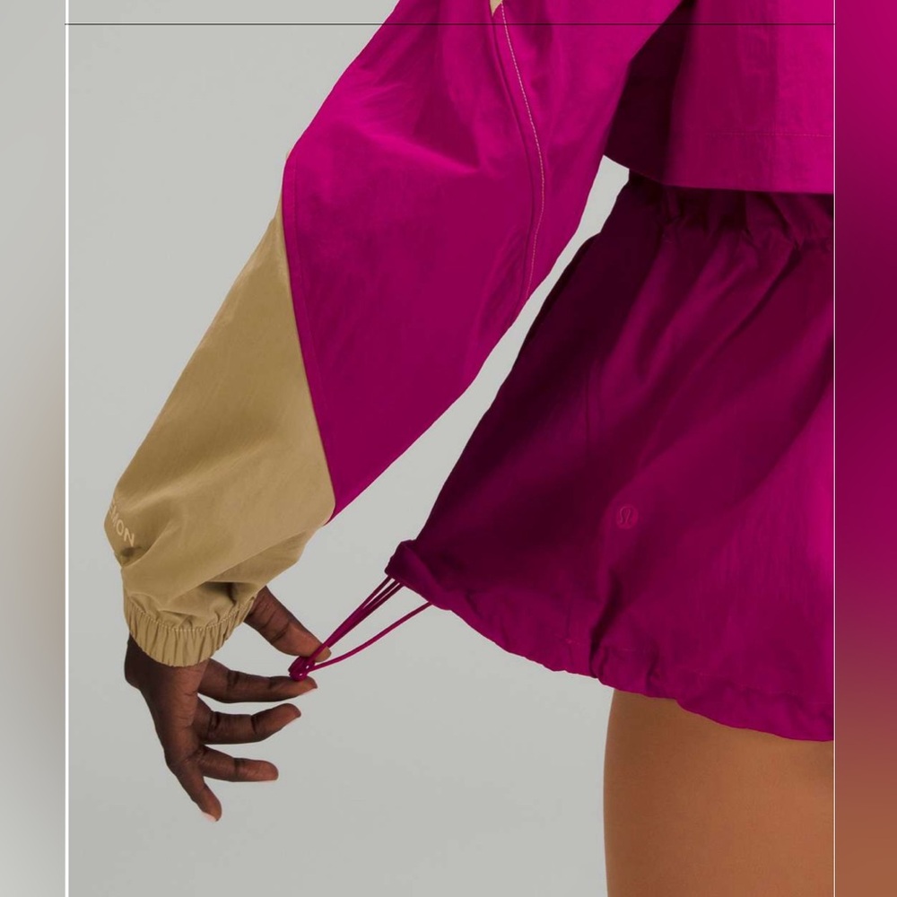 Lululemon Evergreen Anorak
Prosecco / Ripened Raspberry - Picture 5 of 10